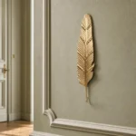 Patère murale longue feuille en métal