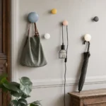 Patère murale ronde noire en bois 1 crochet