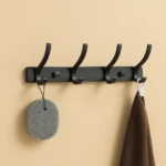 Porte-manteau mural aluminium noir 4 crochets