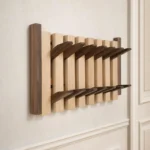 Porte-manteau mural bois clair carré