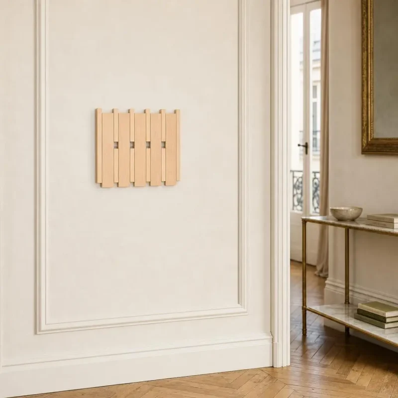 Porte-manteau mural bois clair carré