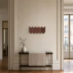 Porte-manteau mural en bois foncé 4 crochets