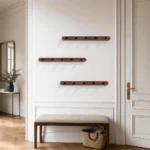 Porte-manteau mural bois naturel crochets noirs