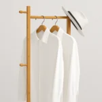 Porte-manteau sur pied 2 pieds bois clair