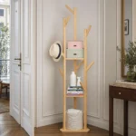 Porte-manteau sur pied en bois clair sans fixation