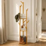 Porte-manteau sur pied en bois clair sans fixation