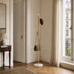 Porte-manteau sur pied champignon doré en métal 8 crochets