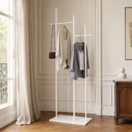 Porte-manteau sur pied métal blanc et doré