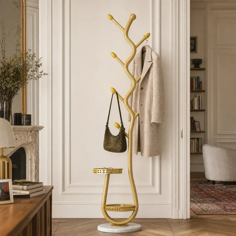 Porte-manteau sur pied métal doré 8 crochets branches